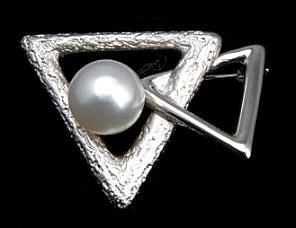 STERLING SILVER AND PEARL BROOCH or PENDANT - modern design